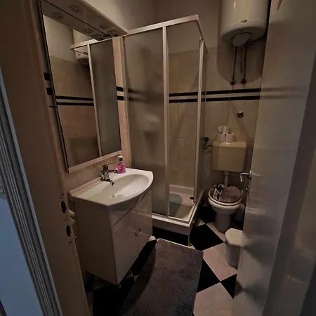 Dado Apartmán